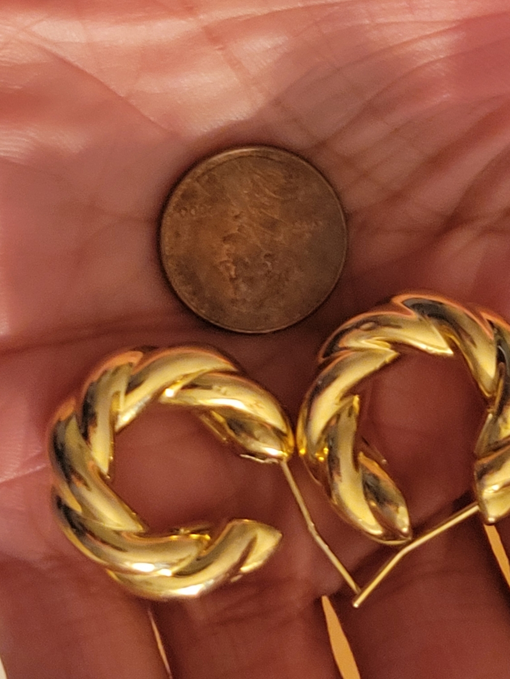 18k David Yurman Braided Solid Gold Hoop Earrings - Picture 4 of 10